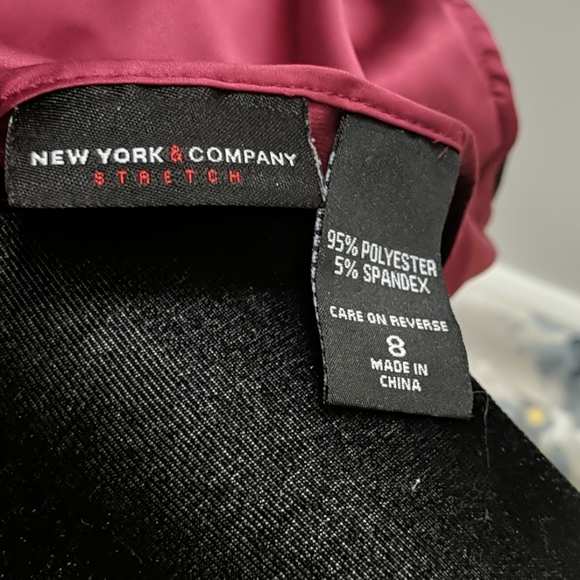 NY and Co Maroon ruffle tank - Picture 3 of 3